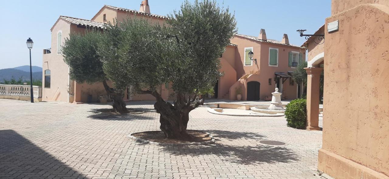 Vacance Location Mer Piscine Var Sud Terrasse Les Issambres Bagian luar foto